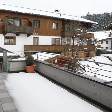 Haus Schiwelt Appartement Kirchberg in Tirol Buitenkant foto